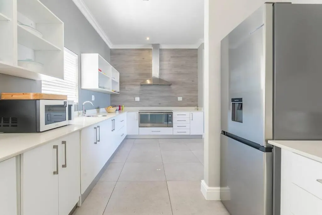 Daire Stunning 2 Bedroom, Big Bay, Bona Views Cape Town