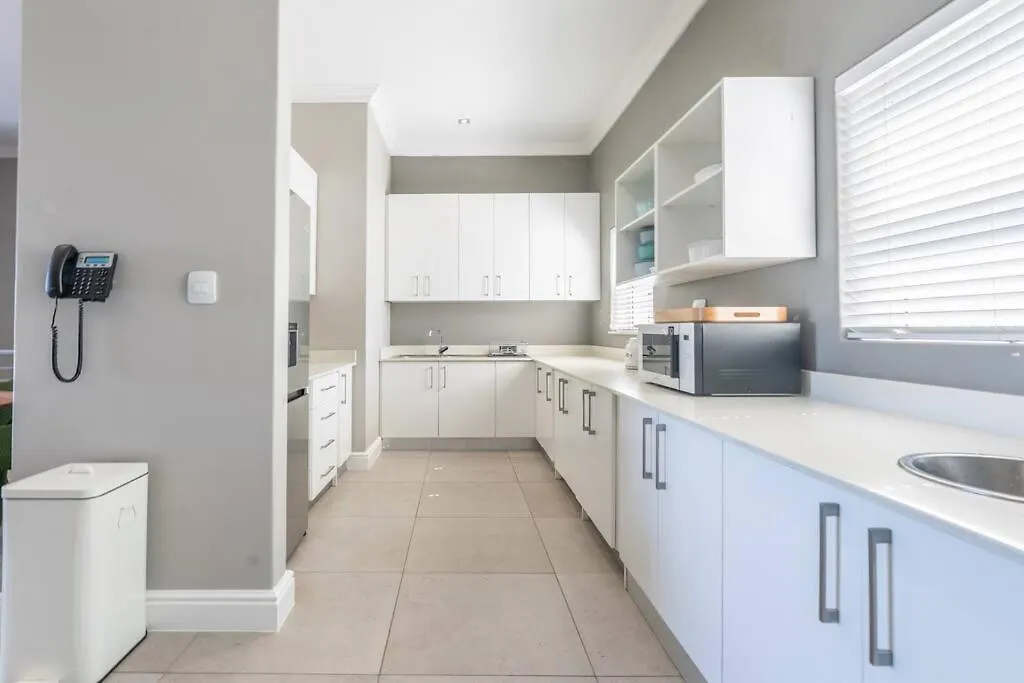 Stunning 2 Bedroom, Big Bay, Bona Views Cape Town Daire